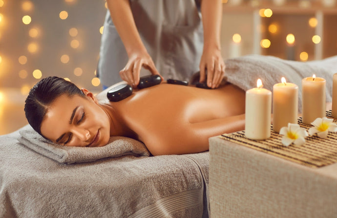 What is a hot stone therapy massage?